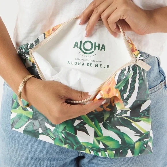 ALOHA Collection by Aloha De Mele Mei Day Mid Clutch/Pouch (NWT) - Picture 9 of 13